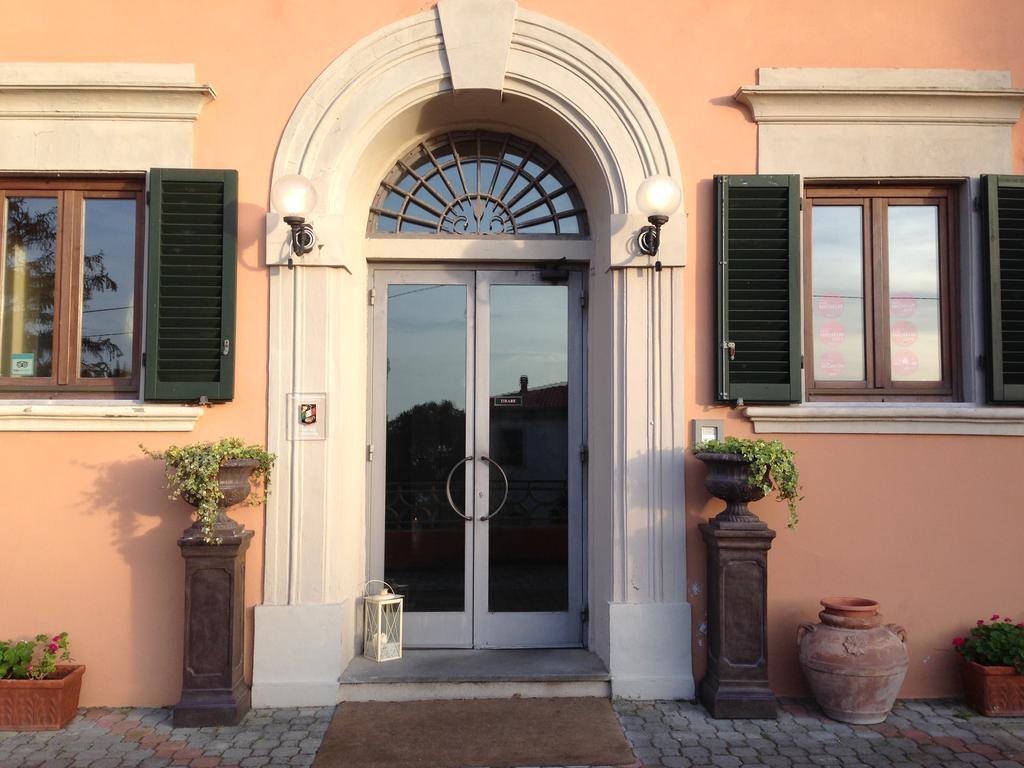 Hotel La Vedetta Livorno Exterior photo