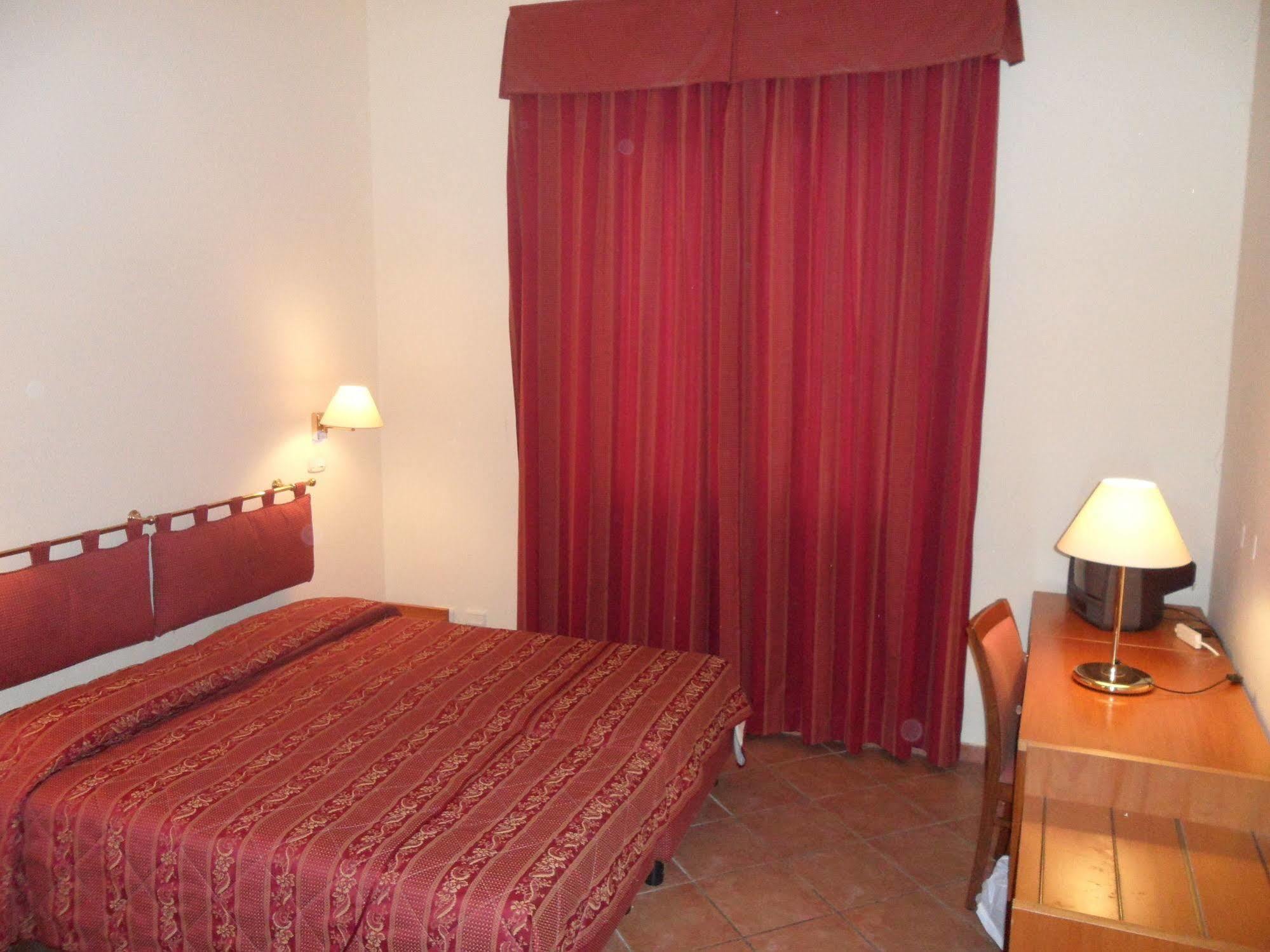 Hotel La Vedetta Livorno Exterior photo